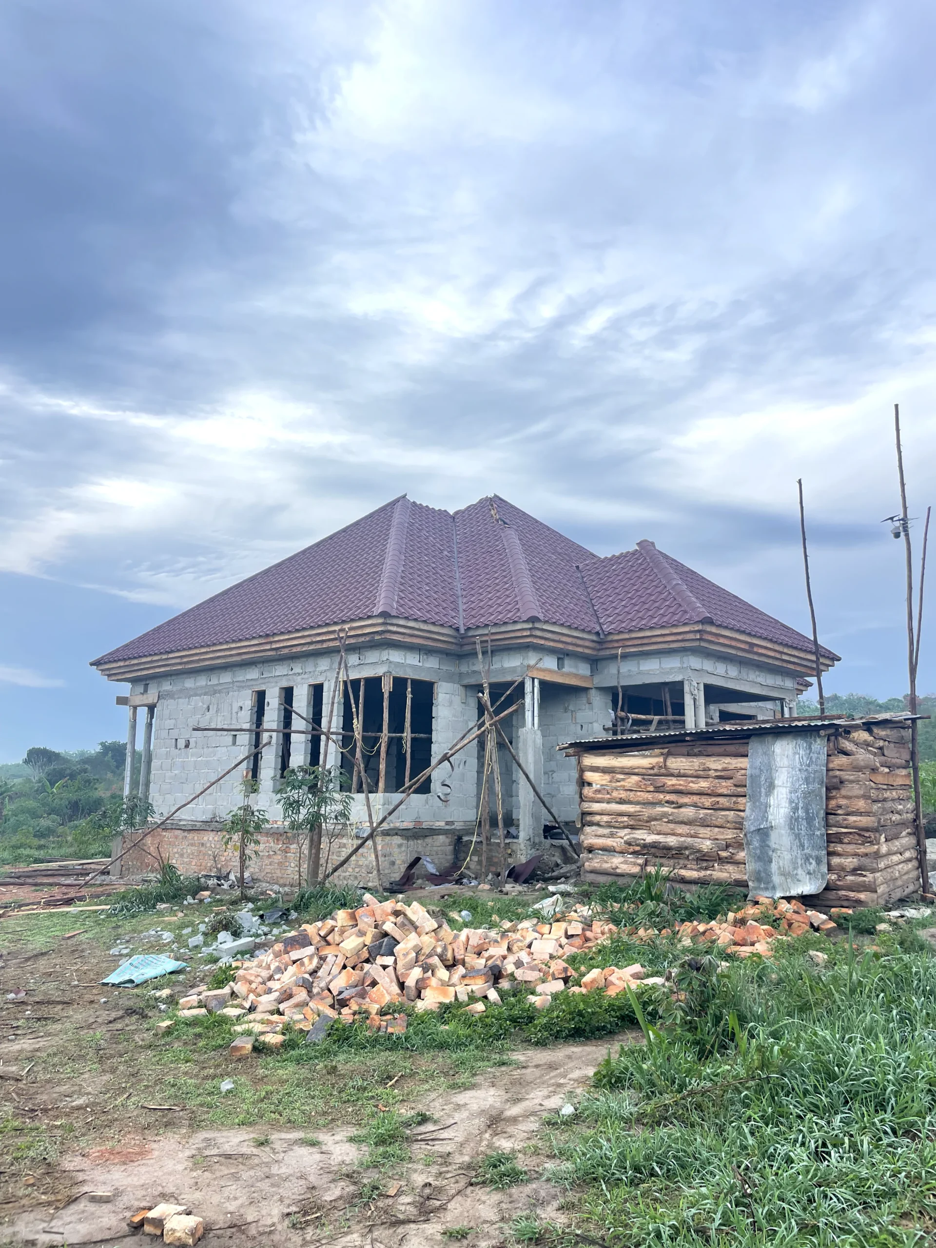 AEB — 3-Bedroom House — Biharwe, Mbarara